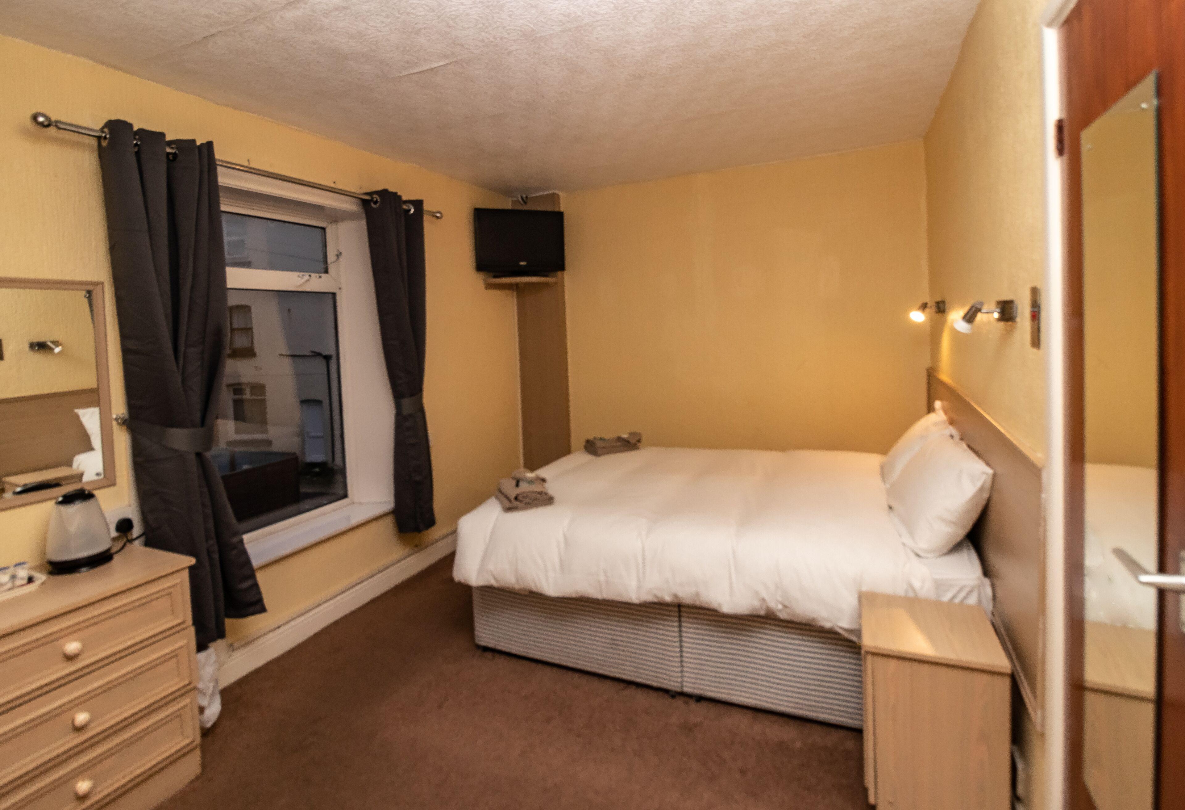 The Starlux Hotel - Blackpool — Photos 2